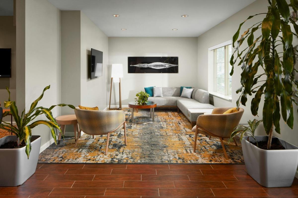 TownePlace Suites by Marriott Fort Myers Estero - image 2