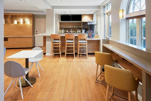TownePlace Suites by Marriott Fort Myers Estero - image 9