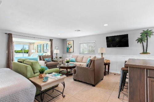 Latitude 26 Waterfront Boutique Resort - image 24