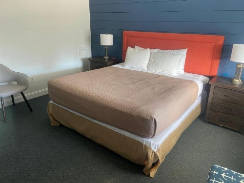 Flagship Inn - image 15