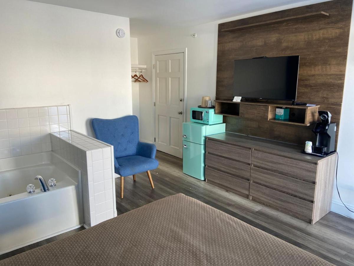 Flagship Inn - image 2