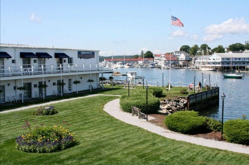 Boothbay Harbor Inn - image 10