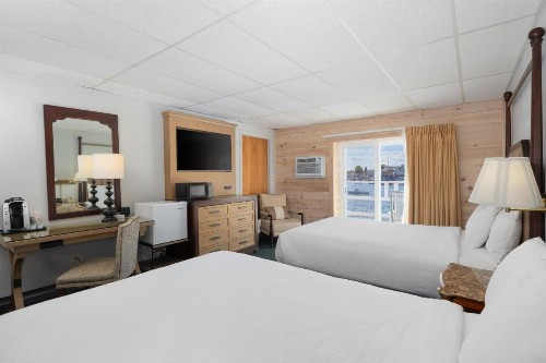 Boothbay Harbor Inn - image 23