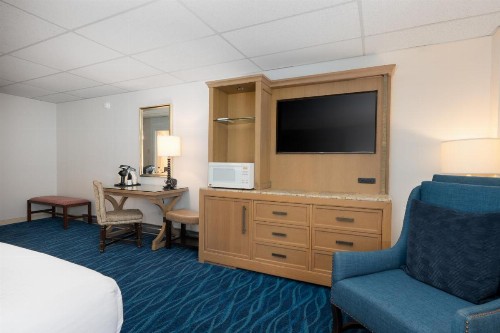 Boothbay Harbor Inn - image 40