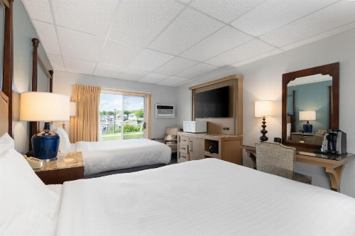 Boothbay Harbor Inn - image 44