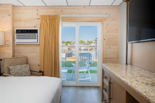 Boothbay Harbor Inn - image 46