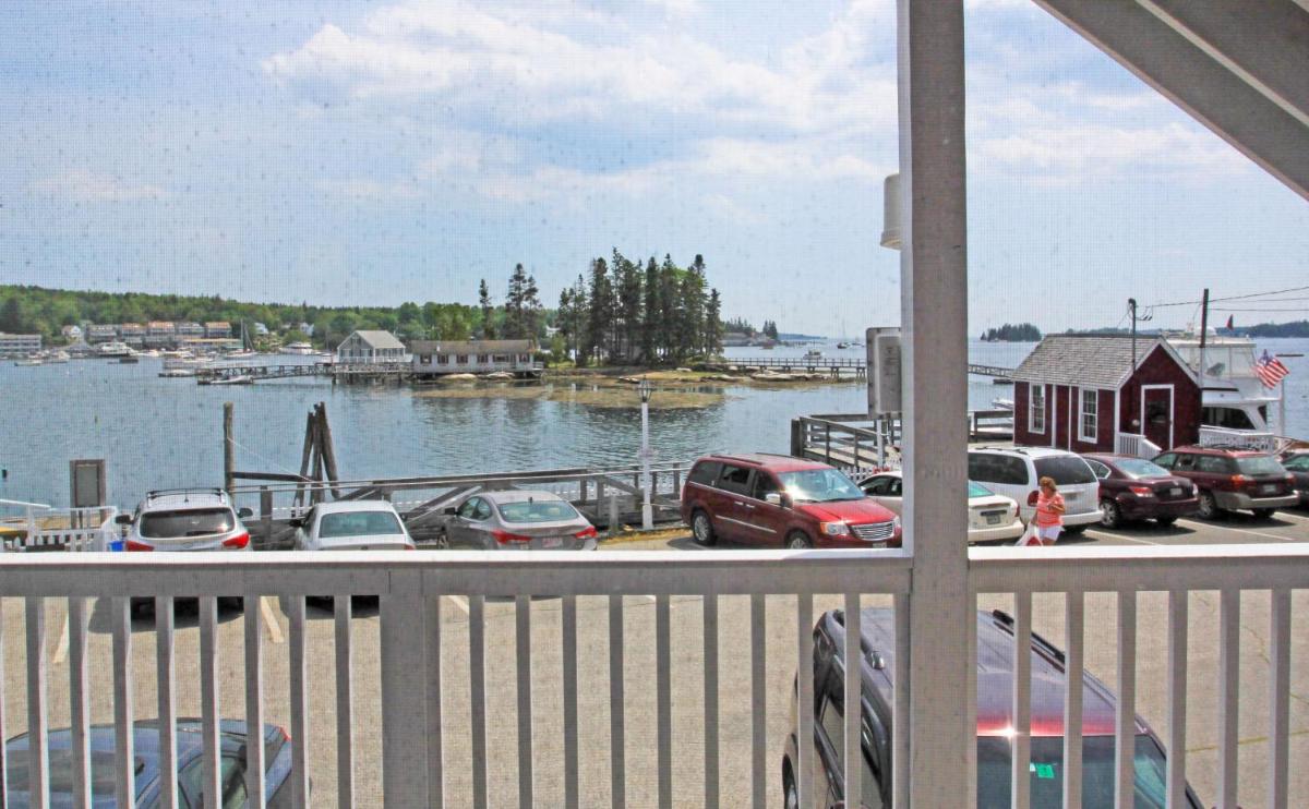 Tugboat Inn - image 3