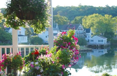 Harbour Towne Inn on the Waterfront - image 4