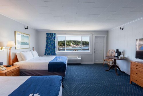 Fisherman's Wharf Inn - image 13
