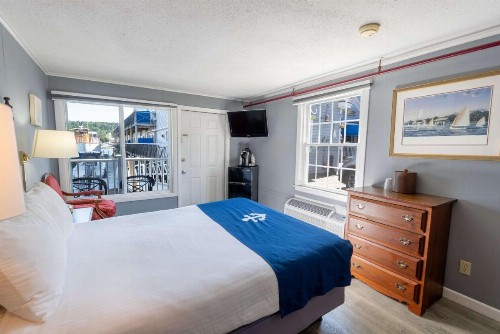 Fisherman's Wharf Inn - image 20