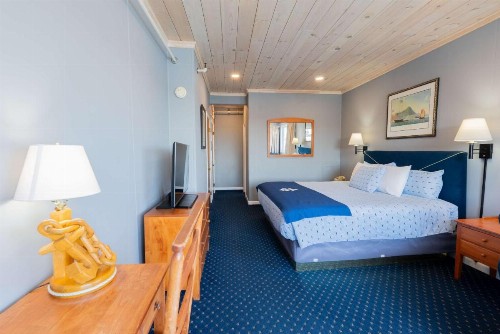 Fisherman's Wharf Inn - image 22