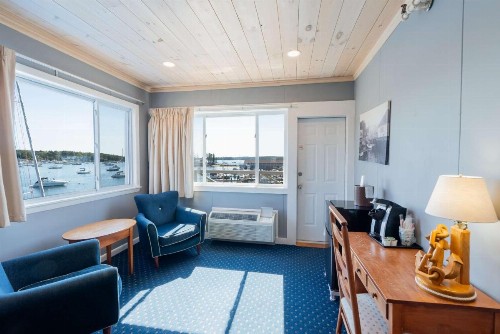 Fisherman's Wharf Inn - image 7