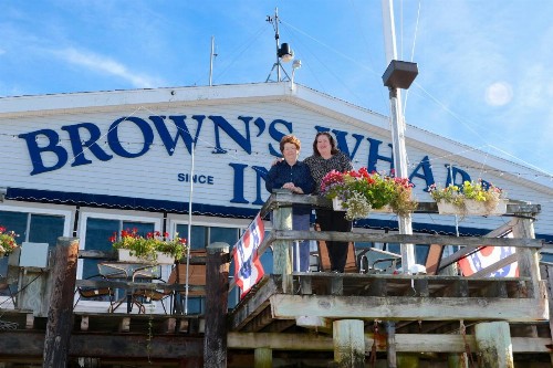Browns Wharf Inn - image 10