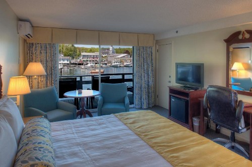 Browns Wharf Inn - image 20