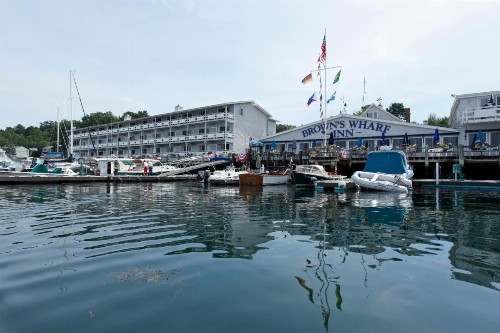Browns Wharf Inn - image 8