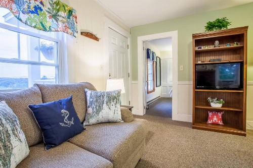 Harbor House Inn - image 15