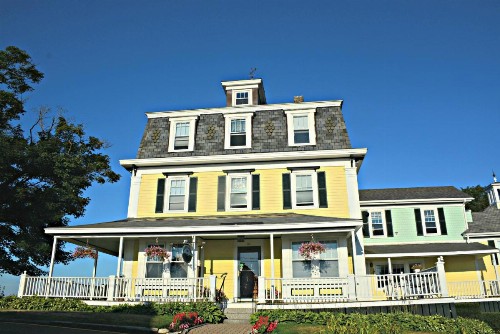 Harbor House Inn - image 23