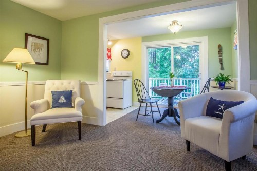 Harbor House Inn - image 37