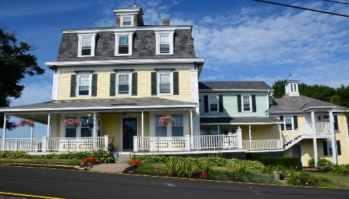 Harbor House Inn - image 40