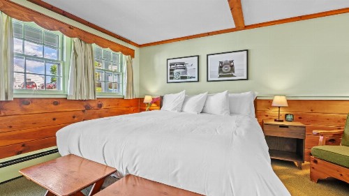 Mid-Town Motel - image 11