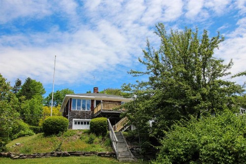 Seaside Bungalow - image 7