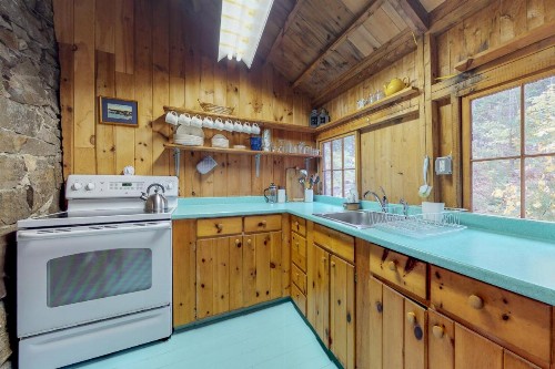 Sailor's Cabin - image 11