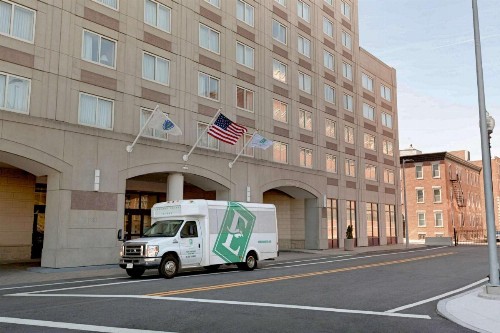 Embassy Suites Boston at Logan Airport - image 16
