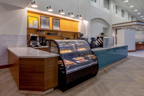 Embassy Suites Boston at Logan Airport - image 35