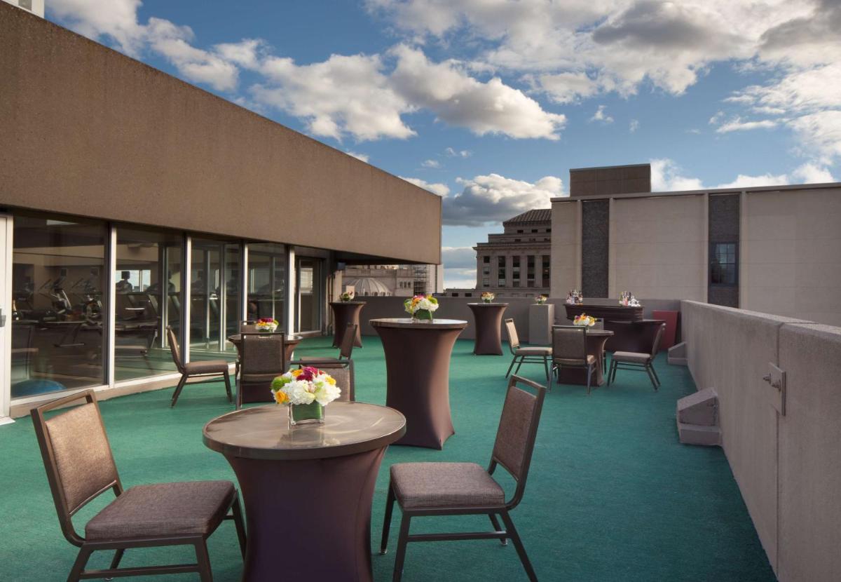 Hilton Boston Back Bay - image 2