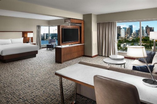 Hilton Boston Logan Airport - image 14