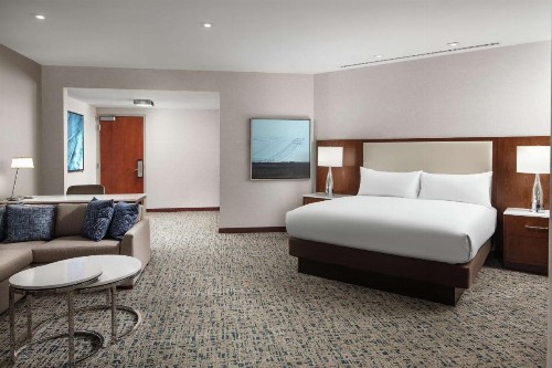 Hilton Boston Logan Airport - image 18
