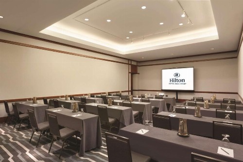 Hilton Boston Logan Airport - image 36