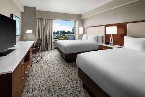 Hilton Boston Logan Airport - image 37