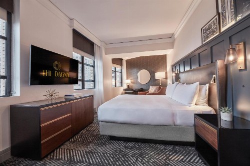 Hilton Boston Downtown/Faneuil Hall - image 2