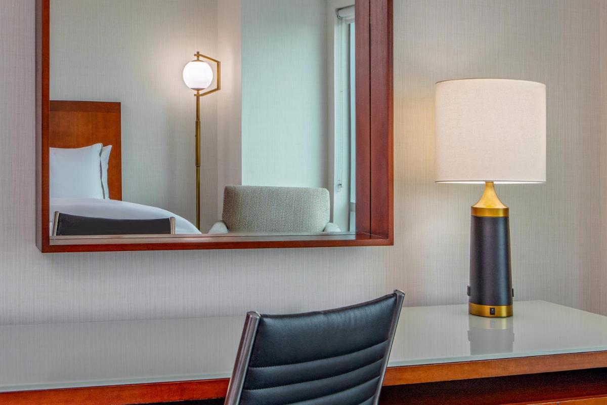 The Westin Boston Seaport District - image 7