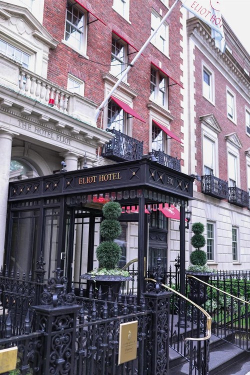 The Eliot Suite Hotel - image 25