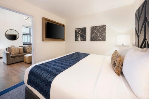 Hotel Indigo Boston Garden an IHG Hotel - image 36