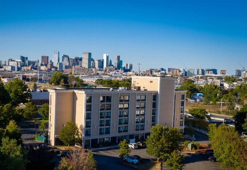 Holiday Inn Express Boston an IHG Hotel - image 15