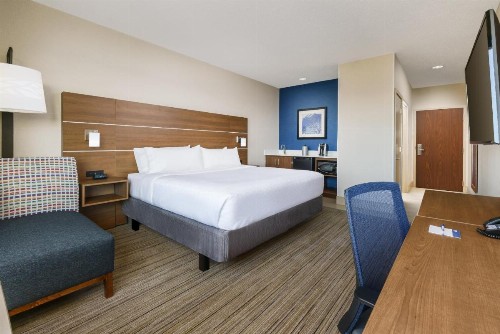 Holiday Inn Express Boston an IHG Hotel - image 21