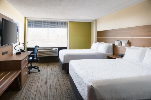 Holiday Inn Express Boston an IHG Hotel - image 3