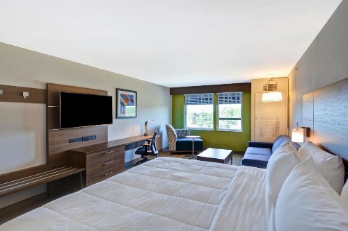 Holiday Inn Express Boston an IHG Hotel - image 39