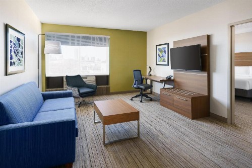 Holiday Inn Express Boston an IHG Hotel - image 8