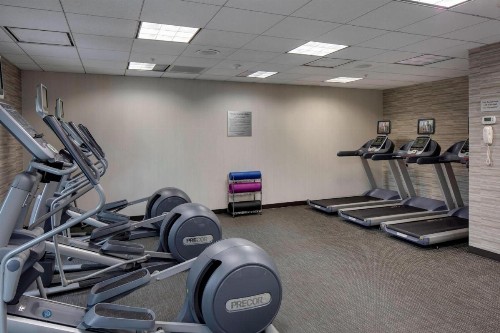 Courtyard by Marriott Boston Logan Airport - image 16
