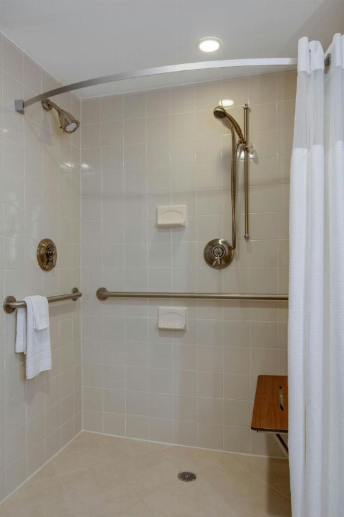 Courtyard by Marriott Boston Logan Airport - image 22