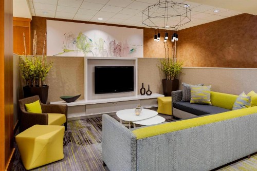 Courtyard by Marriott Boston Logan Airport - image 23