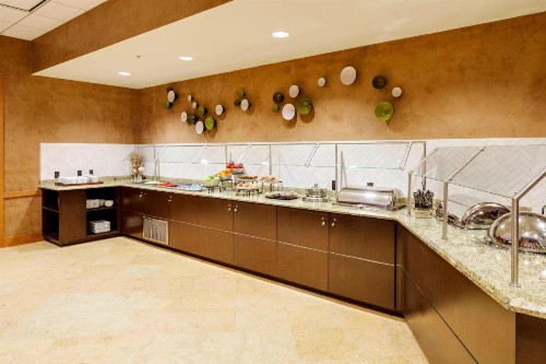 Courtyard by Marriott Boston Logan Airport - image 25