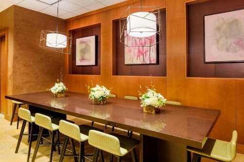 Courtyard by Marriott Boston Logan Airport - image 6