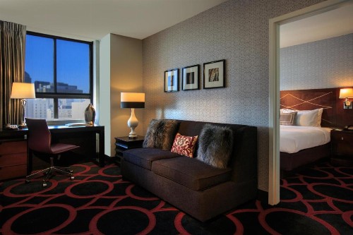 Courtyard by Marriott Boston Downtown - image 2