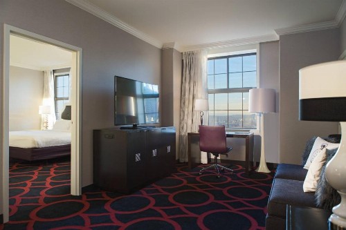 Courtyard by Marriott Boston Downtown - image 3