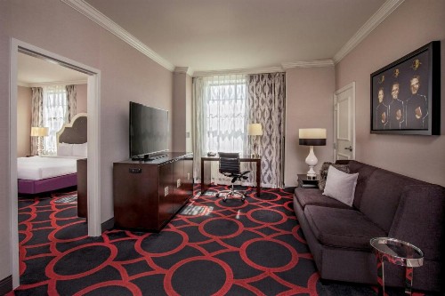 Courtyard by Marriott Boston Downtown - image 4